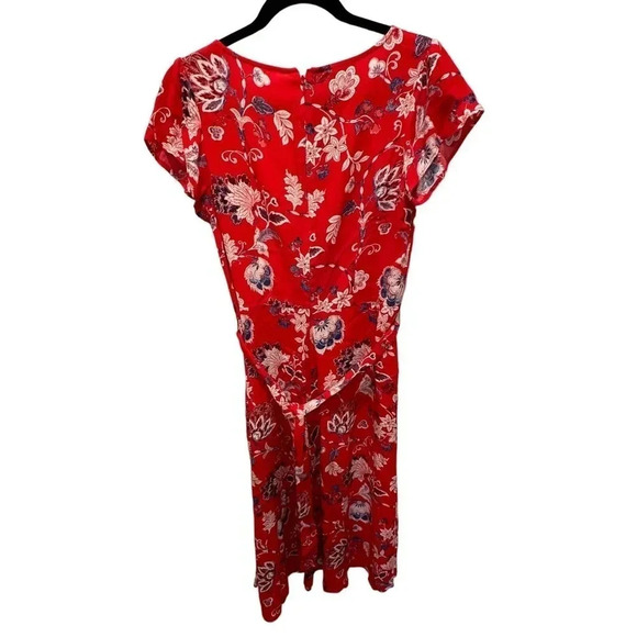NWT Talbots Women's Red Floral Short Sleeve V-Neck Back Zip Midi Dress Size 8 - Picture 2 of 6